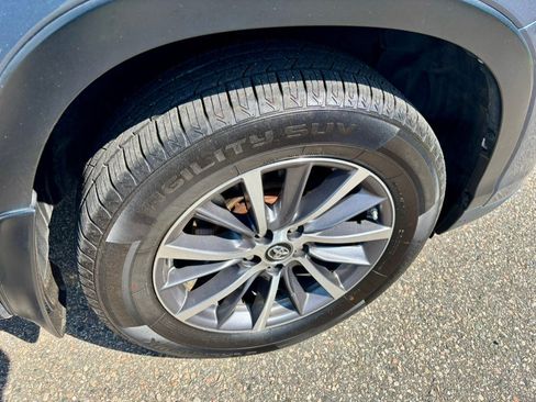 Used 2018 Toyota Highlander XLE image 39