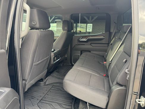 Used 2023 GMC Sierra 1500 Elevation image 23