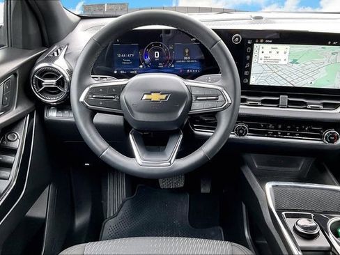 Certified 2026 Chevrolet Equinox LT image 6