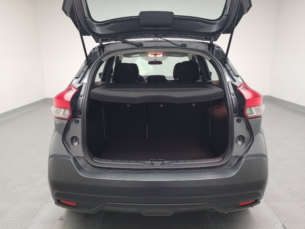 Used 2019 Nissan Kicks SV FWD image 29