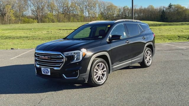 Used 2024 GMC Terrain SLT AWD/4WD image 4