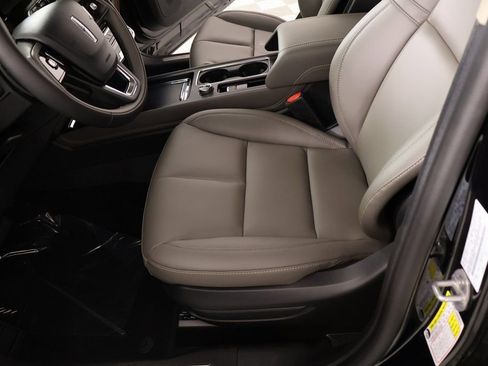 New 2026 Lincoln Corsair Premiere image 12