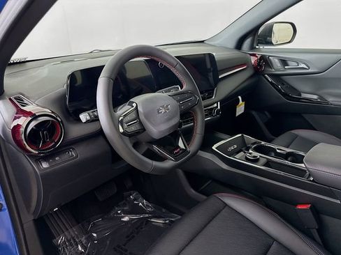New 2026 Chevrolet Equinox RS w/ Convenience Package III FWD image 11