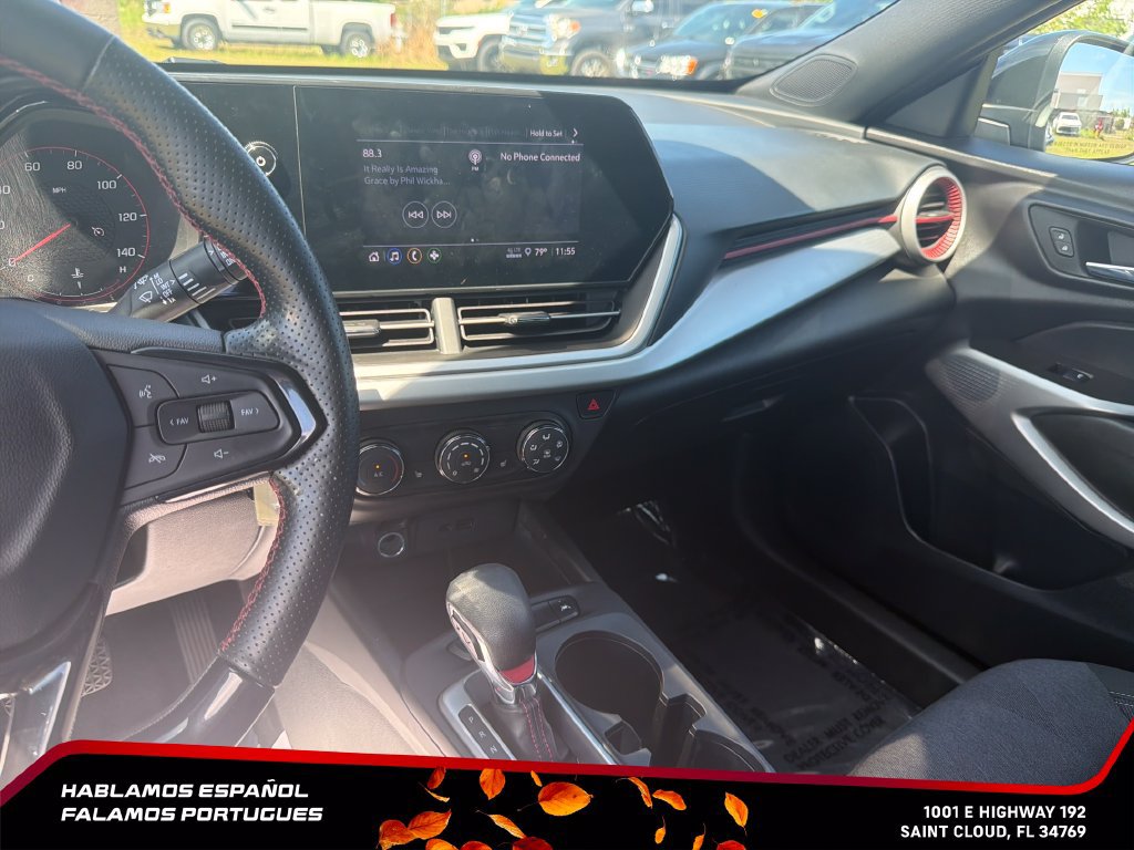 Used 2024 Chevrolet Trax RS FWD image 19