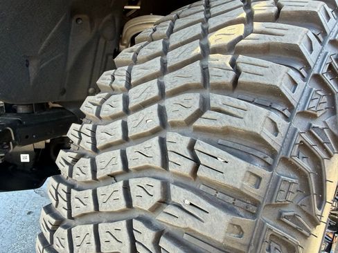 Used 2024 Ford Bronco Wildtrak image 44