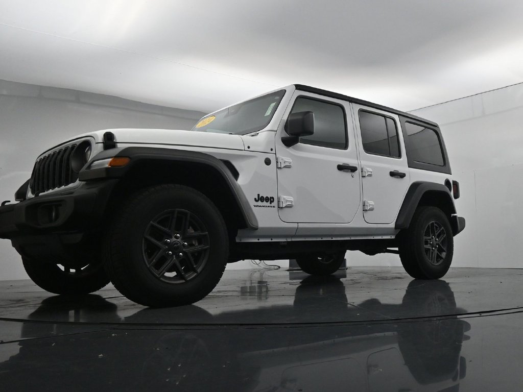 Used 2024 Jeep Wrangler Unlimited Sport AWD/4WD image 35