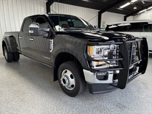 Used 2022 Ford F350 King Ranch w/ King Ranch Ultimate Package image 4