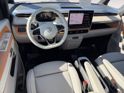 Certified 2025 Volkswagen ID. Buzz Pro S Plus AWD/4WD image 15