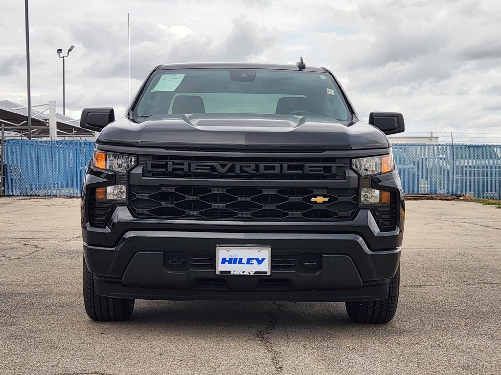 Used 2024 Chevrolet Silverado 1500 Custom RWD image 2