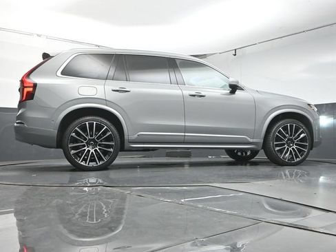Used 2026 Volvo XC90 B6 Plus w/ Protection Package Premier AWD/4WD image 40