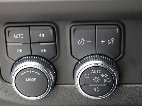 Used 2023 GMC Yukon XL AT4 w/ AT4 Premium Package image 38