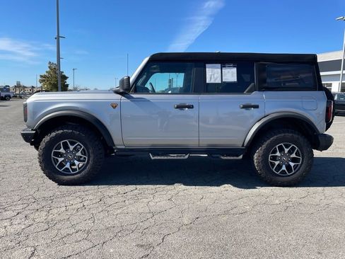 Used 2024 Ford Bronco Badlands image 5