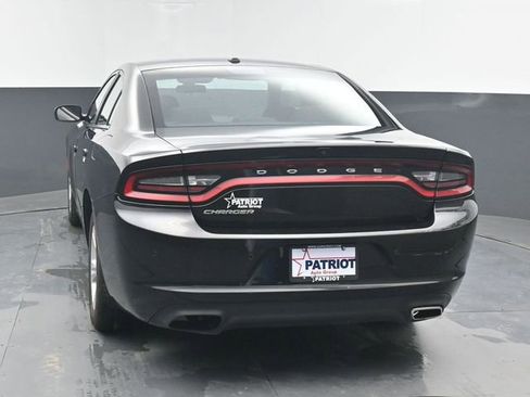 Used 2022 Dodge Charger SXT RWD image 4