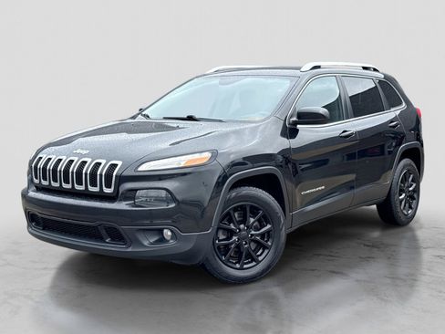Used 2015 Jeep Cherokee Latitude w/ Comfort/Convenience Group AWD/4WD image 1