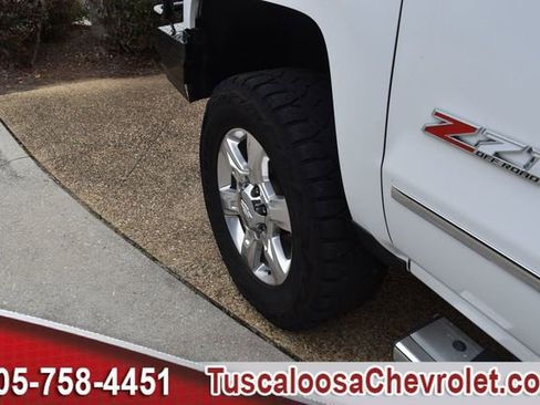 Used 2017 Chevrolet Silverado 2500 LTZ w/ Duramax Plus Package image 18