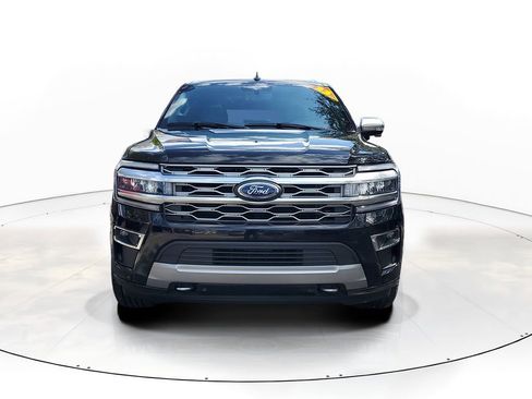 Used 2023 Ford Expedition Max Platinum image 2