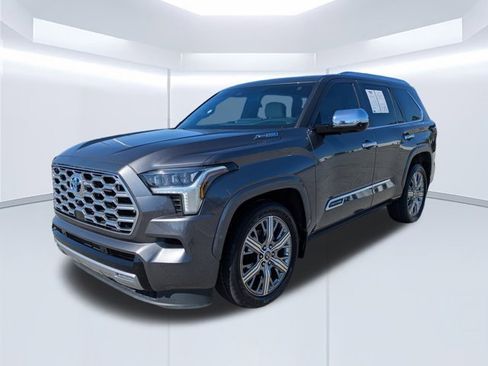 Used 2024 Toyota Sequoia Capstone image 8