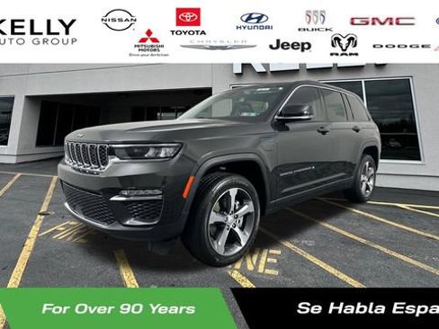 Used 2023 Jeep Grand Cherokee 4WD 4xe image 1