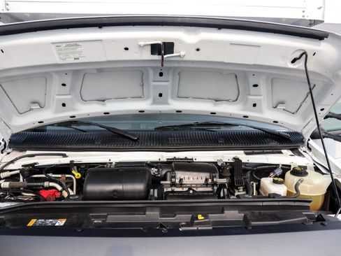 Used 2021 Ford E-450 and Econoline 450 Super Duty w/ Power Windows & Locks Group RWD image 20