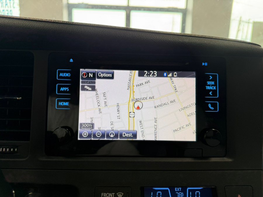 Used 2016 Toyota Sienna XLE w/ XLE Navigation Package AWD/4WD image 70