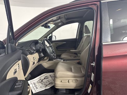 Certified 2022 Honda Pilot Special Edition image 15