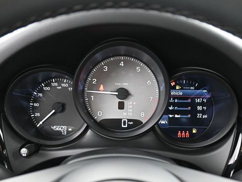 Certified 2022 Porsche Macan S image 19