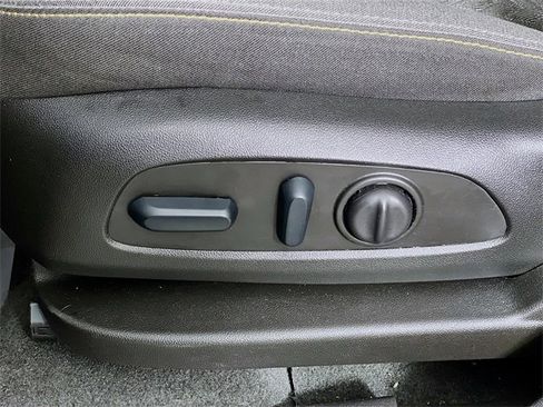 Used 2024 Chevrolet Equinox LT image 11