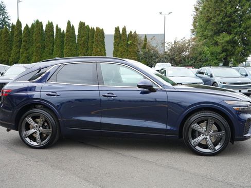 Used 2025 Genesis GV70 3.5T Sport w/ Sport Prestige Package image 4