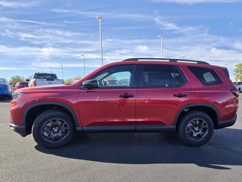 New 2025 Honda Pilot TrailSport image 15