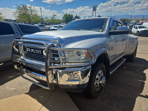 Used 2018 RAM 3500 Laramie Longhorn w/ Longhorn Southfork Package AWD/4WD image 3