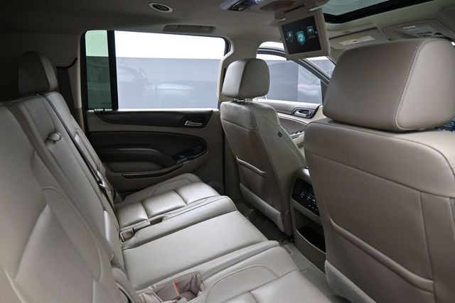 Used 2019 Chevrolet Suburban LT AWD/4WD image 33