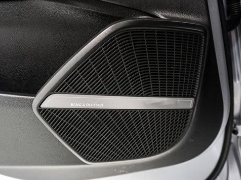 Used 2022 Audi SQ5 Prestige w/ Prestige Package image 22