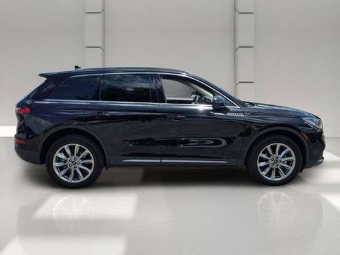 Used 2021 Lincoln Corsair FWD w/ Premium Package image 6