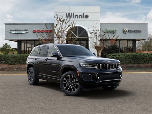 New 2025 Jeep Grand Cherokee Overland w/ Luxury Tech Group IV image 5