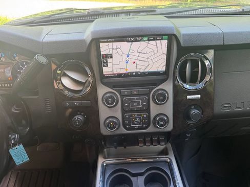 Used 2016 Ford F350 Platinum w/ FX4 Off-Road Package AWD/4WD image 20