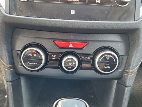 Used 2019 Subaru Crosstrek 2.0i Limited w/ Moonroof Package w/Navigation AWD/4WD image 23