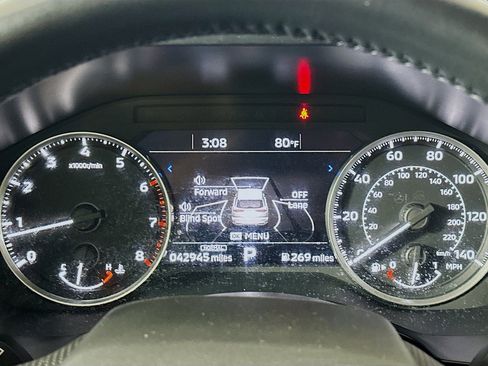 Used 2024 Mitsubishi Outlander SE image 19