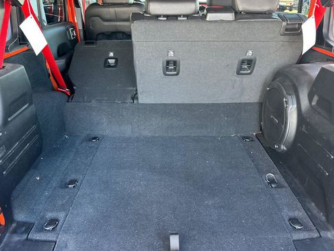 Used 2023 Jeep Wrangler Unlimited Rubicon 4xe image 16