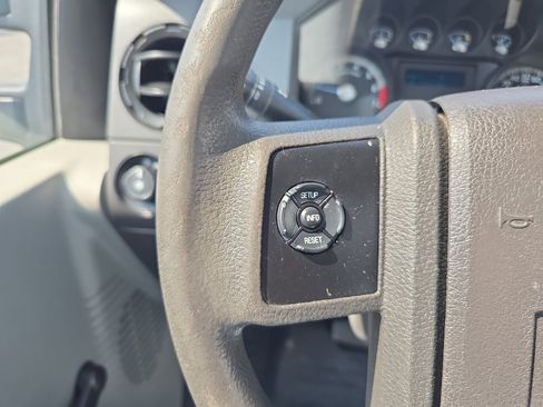 Used 2014 Ford F250 XL RWD image 17