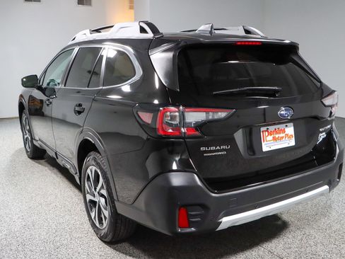 Used 2020 Subaru Outback Limited image 9