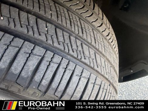 Used 2024 Tesla Model Y Long Range AWD/4WD image 28