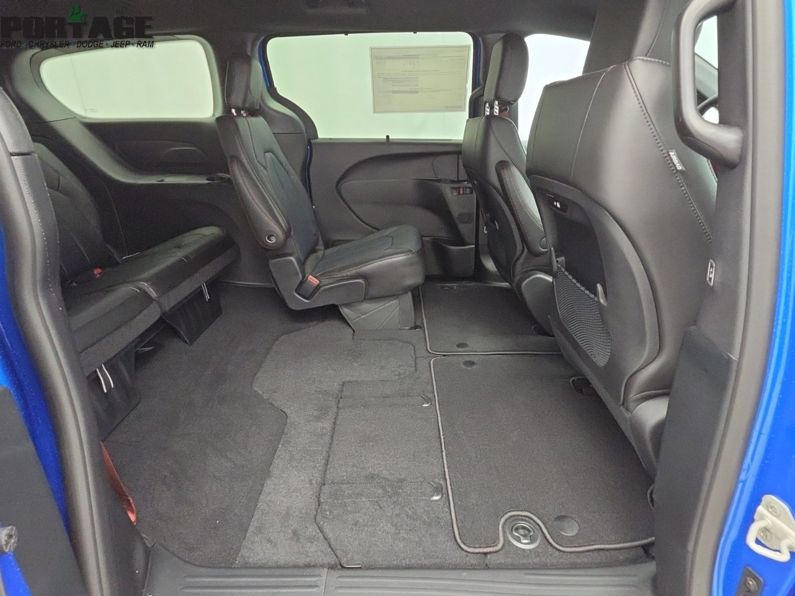 New 2027 Chrysler Pacifica Select AWD/4WD image 39