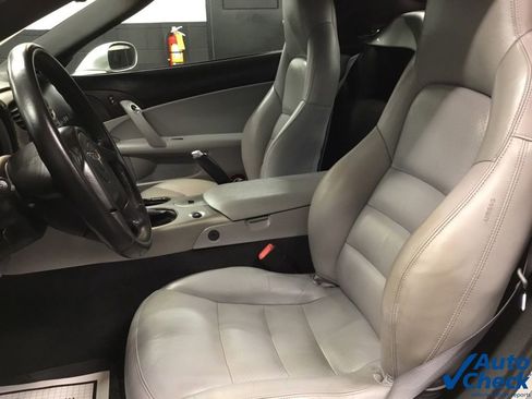 Used 2005 Chevrolet Corvette Convertible w/ Preferred Equipment Group image 32