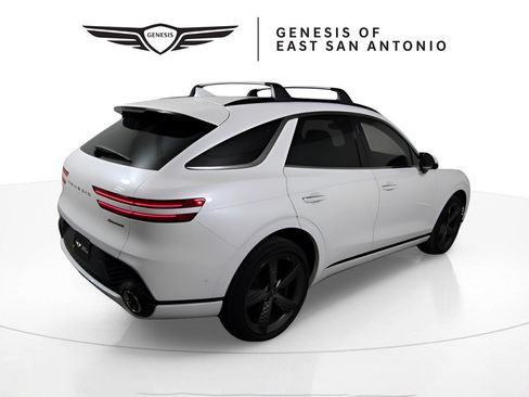 Used 2025 Genesis GV70 3.5T Sport w/ Sport Advanced Package AWD/4WD image 7