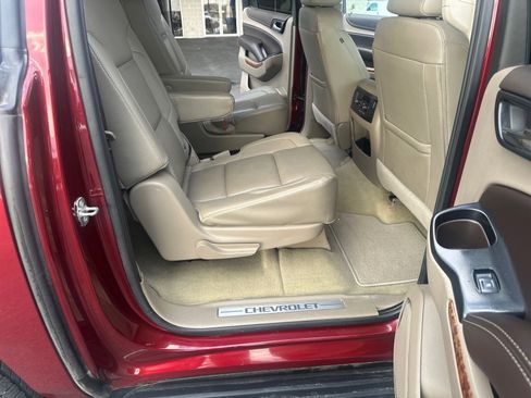 Used 2017 Chevrolet Suburban Premier image 16