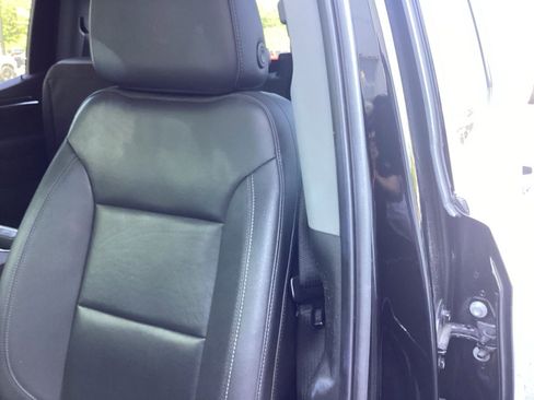 Used 2022 Chevrolet Silverado 1500 LTZ w/ LTZ Premium Package image 11