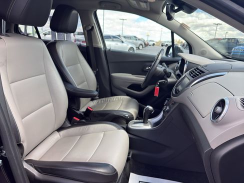 Used 2015 Chevrolet Trax LTZ AWD/4WD image 13