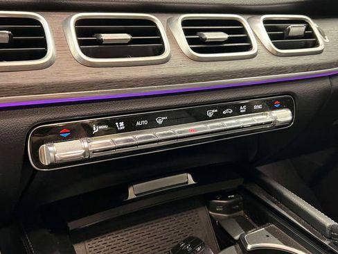 Certified 2020 Mercedes-Benz GLE 450 4MATIC image 31