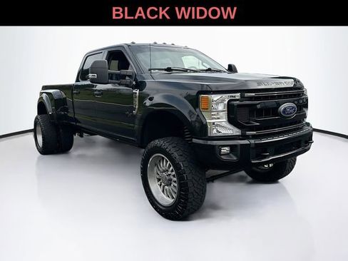 Used 2021 Ford F350 XLT w/ XLT Value Package image 1