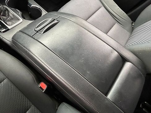 Used 2019 Toyota Highlander LE FWD image 30